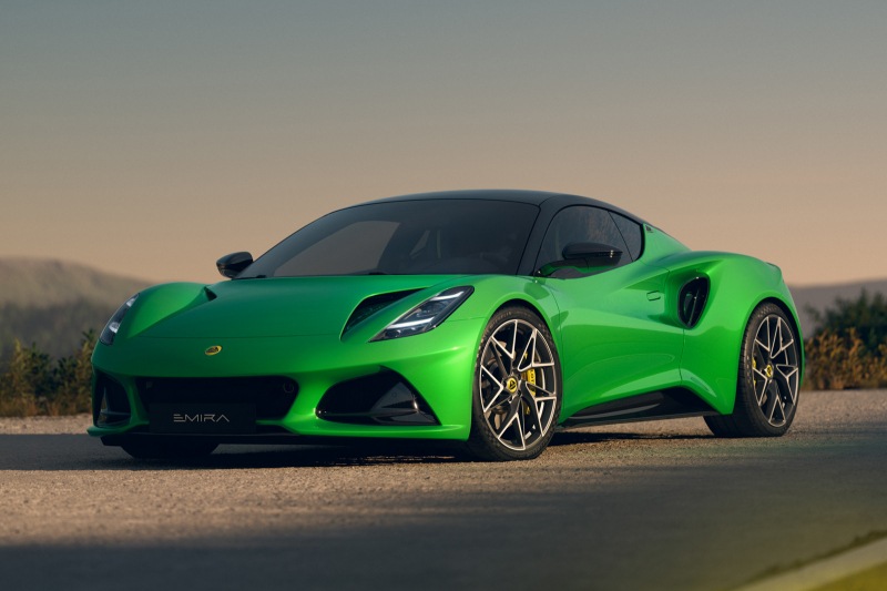 Спортивный автомобиль Lotus Emira обновится к 2026 году