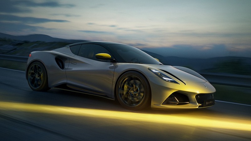 Спортивный автомобиль Lotus Emira обновится к 2026 году