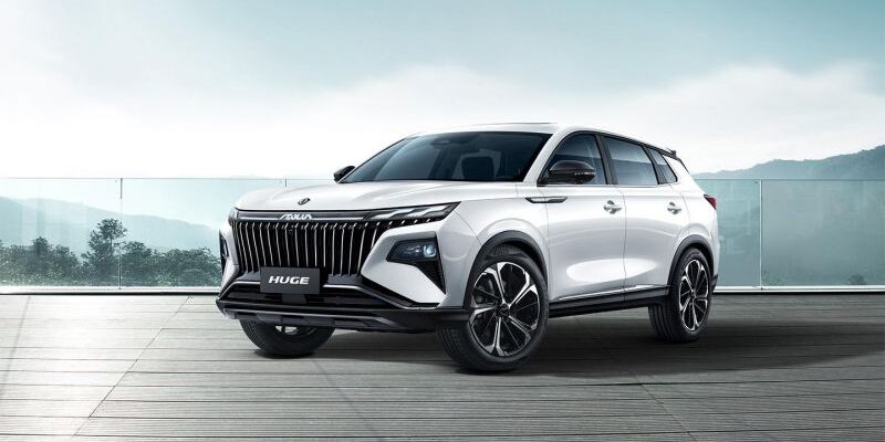 Dongfeng представил в России большой кроссовер Huge. Взгляните на новинку
