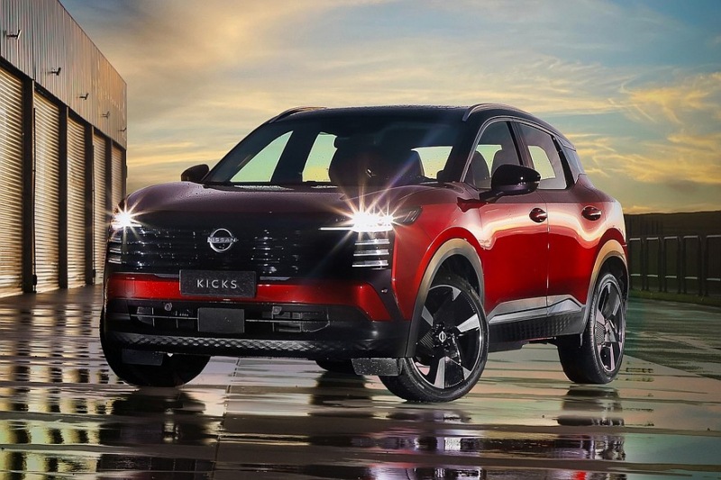 Еще один новый Nissan Kicks: турбированный двигатель и робот с кнопочным пультом