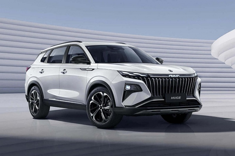 Флагманский кроссовер Dongfeng Hug скоро поступит в продажу в России