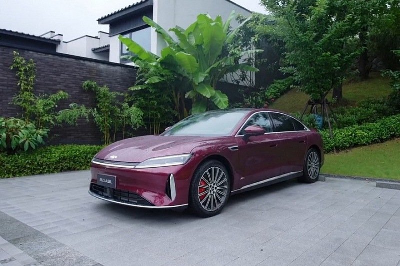 Флагманский седан Chery Fengyun A9L уже доступен для заказа: богатая комплектация, полный привод