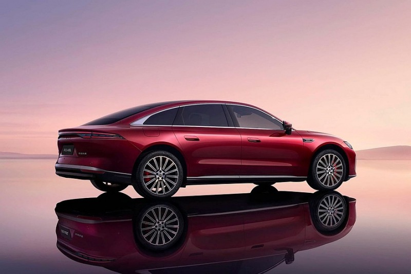 Флагманский седан Chery Fengyun A9L уже доступен для заказа: богатая комплектация, полный привод