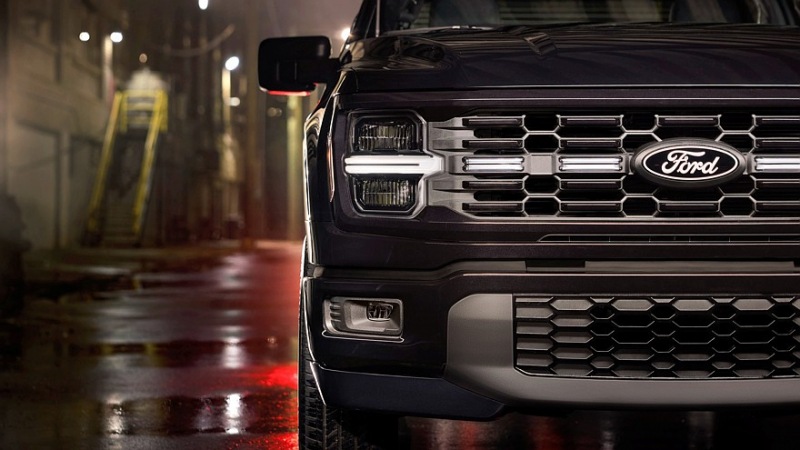 Ford F-150 Lobo: уличный боец ​​с двигателем V8, низкой подвеской и впечатляющим салоном