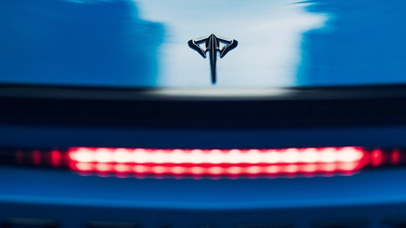 Chevrolet Corvette E-Ray Hybrid прибывает в Европу в слегка упрощенном виде