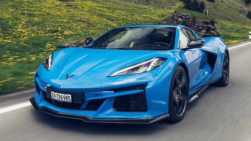 Chevrolet Corvette E-Ray Hybrid прибывает в Европу в слегка упрощенном виде