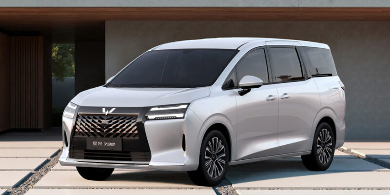GM и SAIC готовятся к запуску семейства бюджетных минивэнов Wuling Xingguang 730