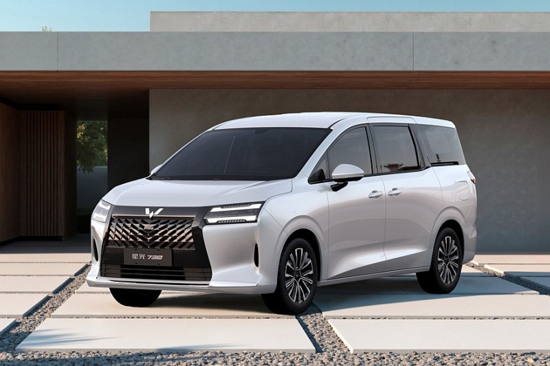 GM и SAIC готовятся запустить экономичную серию минивэнов Wuling Xingguang 730