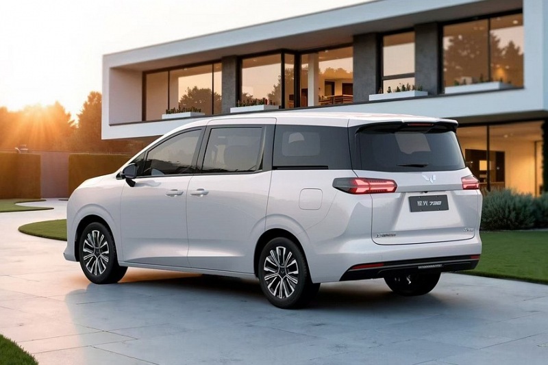 GM и SAIC готовятся запустить экономичную серию минивэнов Wuling Xingguang 730