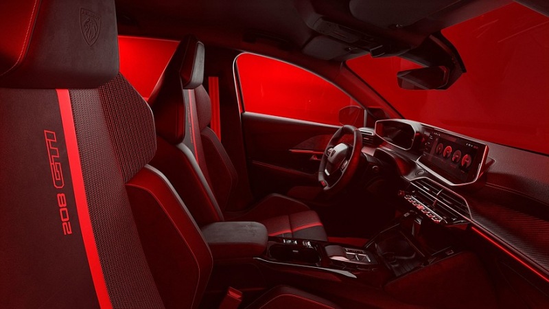 Peugeot E-208 GTi хэтчбек: попытка сохранить оригинальность в самых жестких условиях эксплуатации