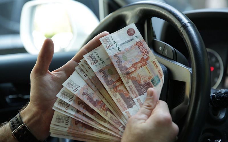 Какие дополнительные обязанности появятся у автовладельцев с сентября? Подробности