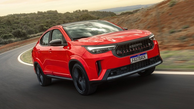 Кроссовер-купе Fiat Fastback получил дизайн Pulse и объявлены цены