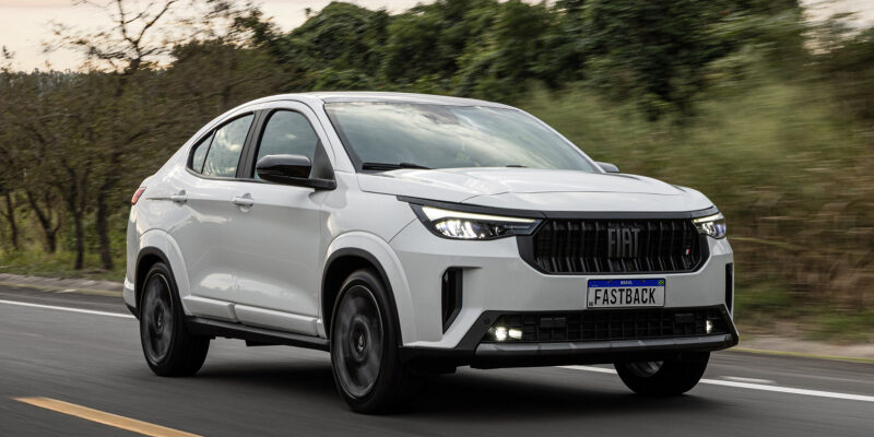 Кросс-купе Fiat Fastback обновилось в стиле Pulse, цены известны