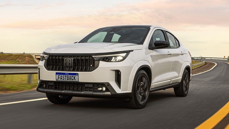 Кроссовер-купе Fiat Fastback получил дизайн Pulse и объявлены цены