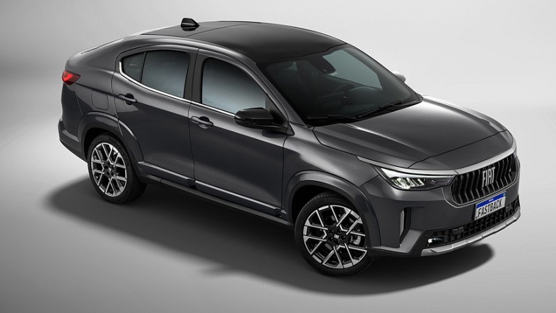 Кроссовер-купе Fiat Fastback получил дизайн Pulse и объявлены цены