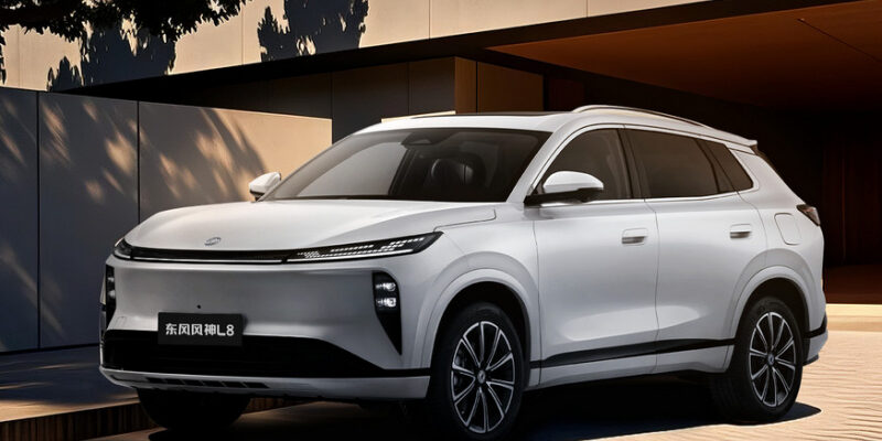 Кроссовер Dongfeng Aeolus L8, который привезут в Россию: новые фото