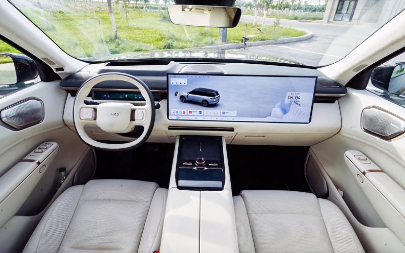 Crossover TV. Первый тест-драйв абсолютно нового Lynk & Co 900