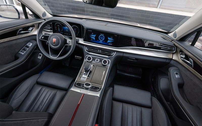 глянцевый против роскошного. Долгосрочный тест Hongqi H9