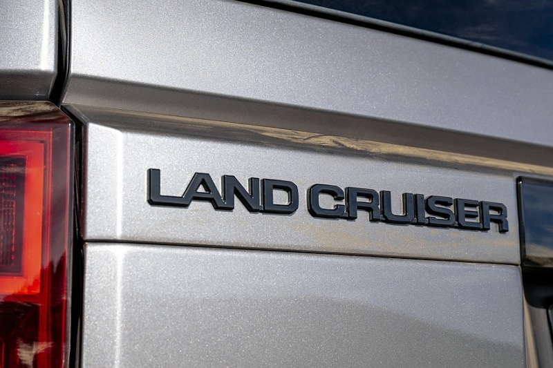 Больше мощности, меньше дыма: Toyota Land Cruiser Prado получает модель с мягким гибридом в Европе
