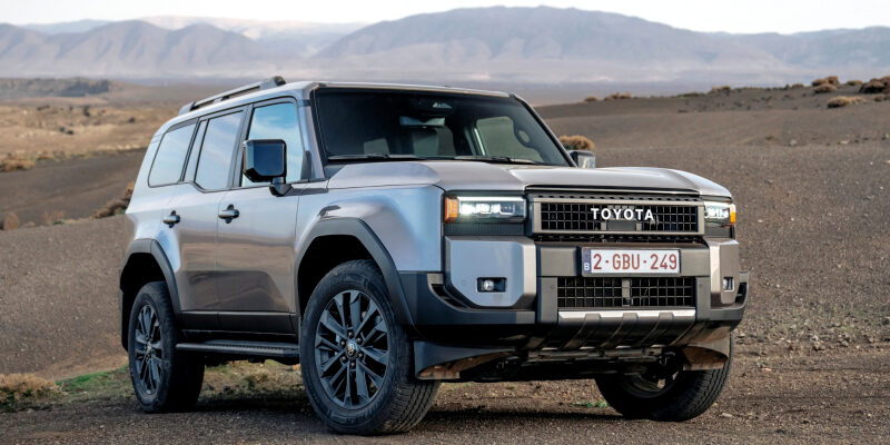 Лучше тянет, меньше дымит: Toyota Land Cruiser Prado стал мягким гибридом в Европе
