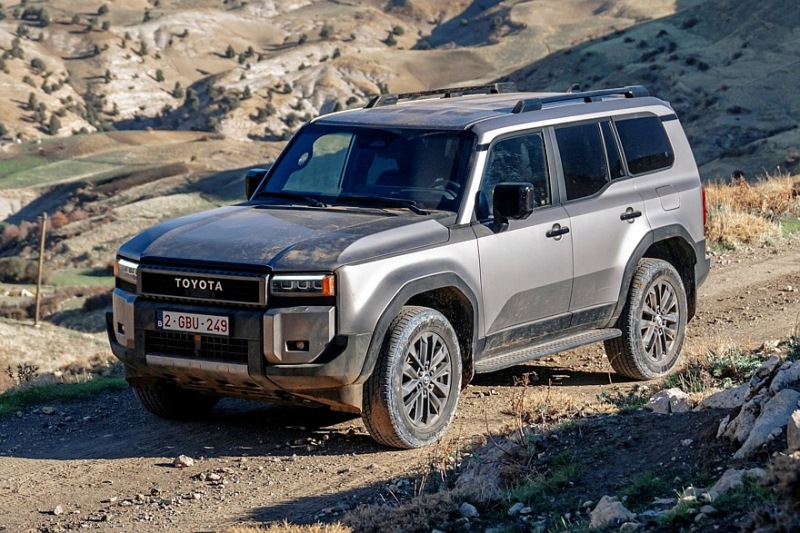 Больше мощности, меньше дыма: Toyota Land Cruiser Prado получает модель с мягким гибридом в Европе