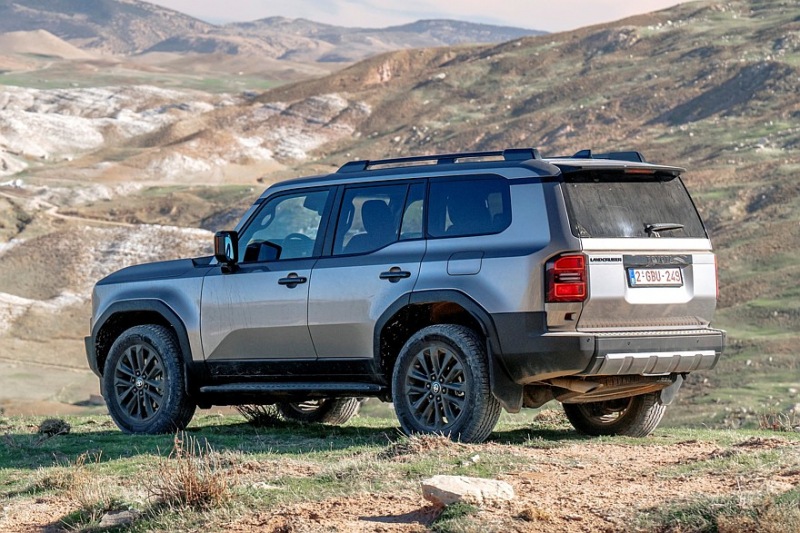 Больше мощности, меньше дыма: Toyota Land Cruiser Prado получает модель с мягким гибридом в Европе