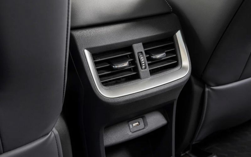 Маг против Огромного: двойной тест кроссовера Dongfeng