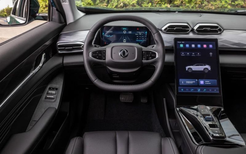 Маг против Огромного: двойной тест кроссовера Dongfeng