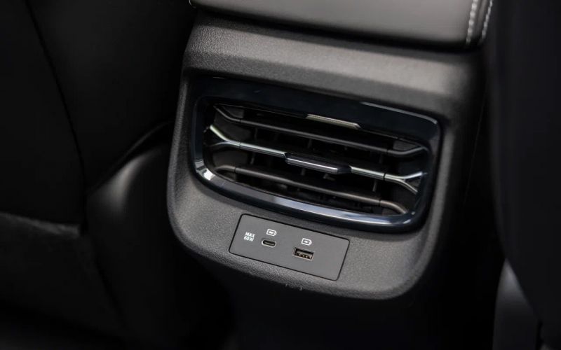 Маг против Огромного: двойной тест кроссовера Dongfeng