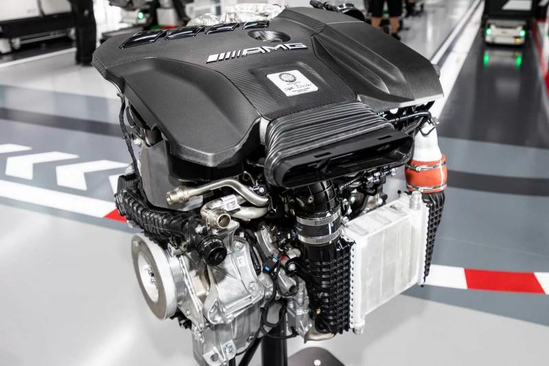 Mercedes-AMG откажется от 4-цилиндровых двигателей и в будущем будет выпускать только 6-цилиндровые или 8-цилиндровые двигатели