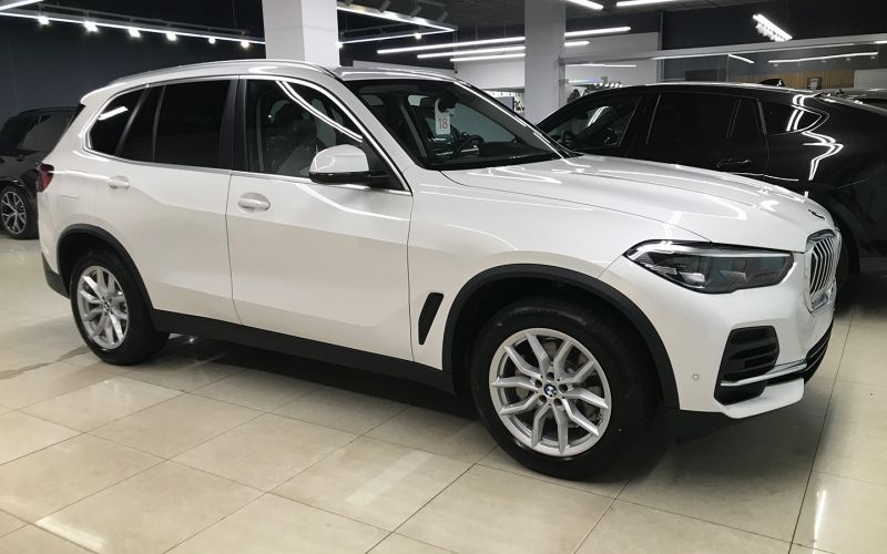 Нашли новые BMW, собранные в Калининграде. Цены и подробности