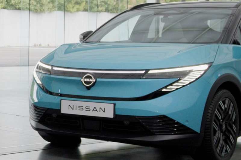 Кроссовер Nissan LEAF: новые фото и подробности