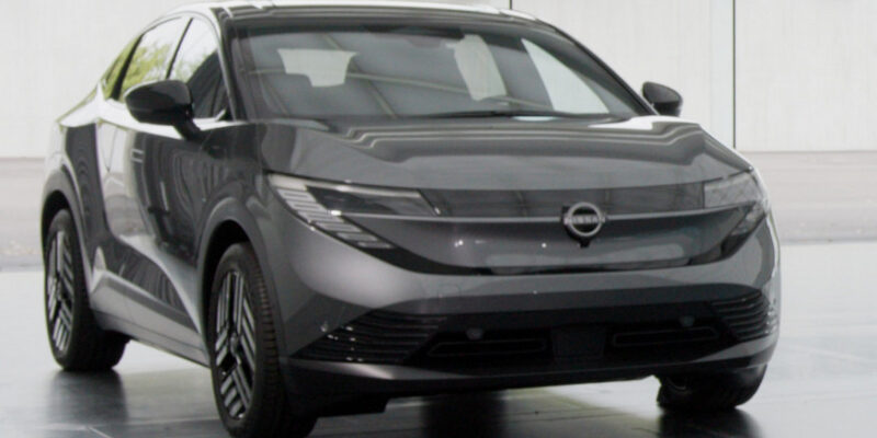 Nissan Leaf в виде кроссовера: новые кадры и подробности