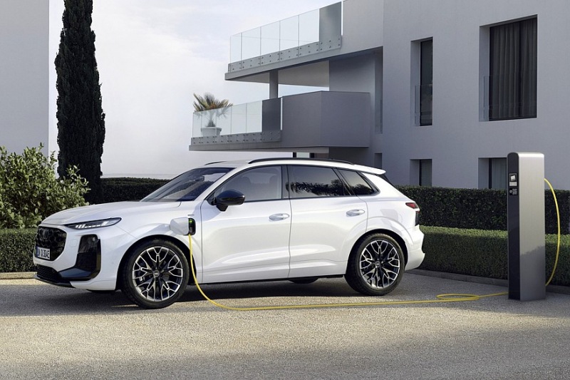 Новый Audi Q3: эргономика, переработанная отделка и та же платформа
