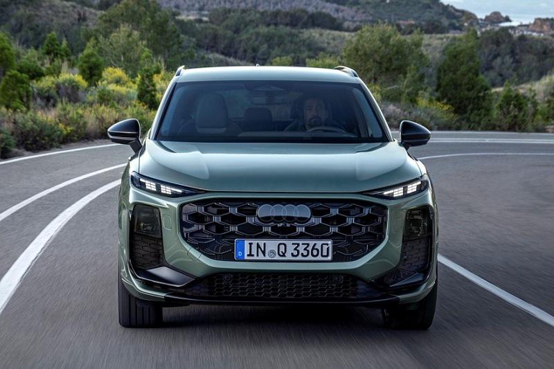 Новый Audi Q3: эргономика, переработанная отделка и та же платформа