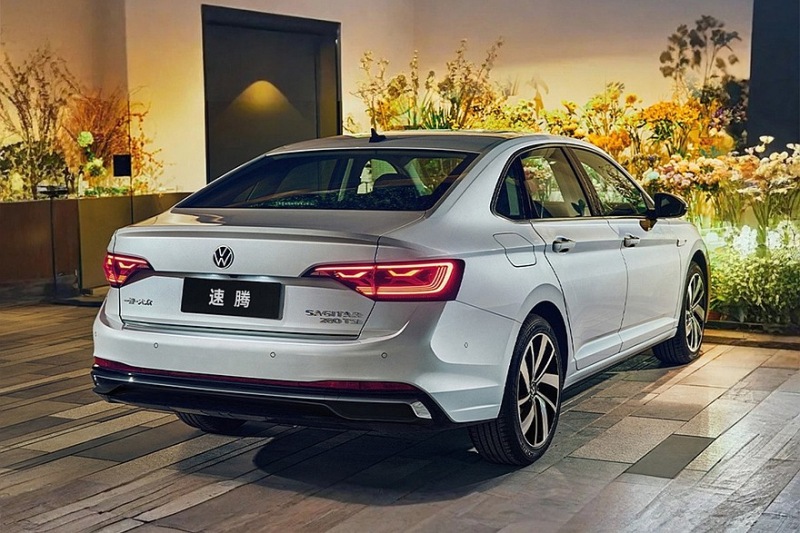Скоро дебютирует новый Volkswagen Sagitar: на официальных фотографиях появился макет Volkswagen Jetta