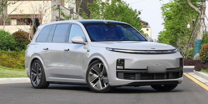 Обновленные кроссоверы Li Auto 2025 года поступили к дилерам в России