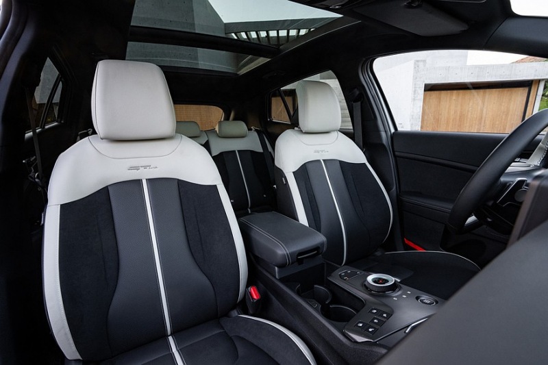 Официально представлен обновленный Kia Sportage с короткой колесной базой