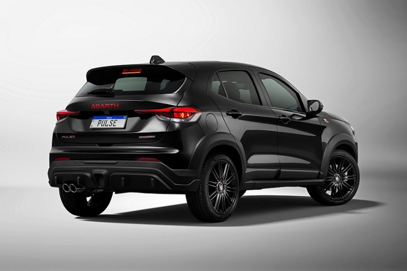 Обновленный кроссовер Fiat Pulse: Abarth выпускает «горячую» версию