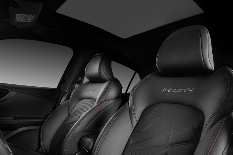 Обновленный кроссовер Fiat Pulse: Abarth выпускает «горячую» версию