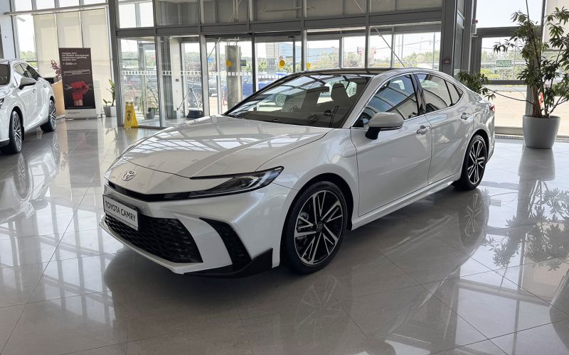 «Отопление платное». Как мы купили новую Toyota с гарантией у дилера
