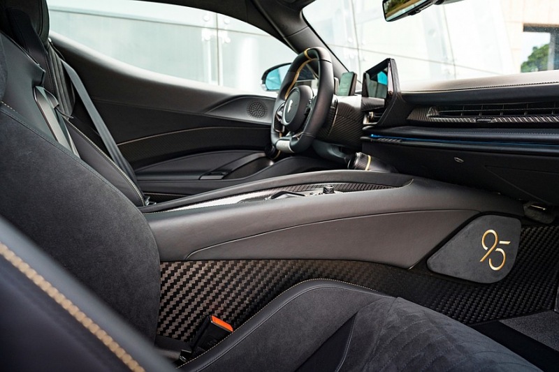 Pininfarina представляет специальную версию гиперкара Battista от Novantacinque, производство которого прекращено