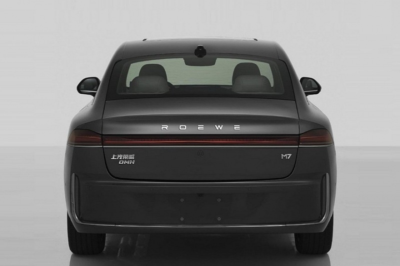 Представлен большой седан Roewe M7 DMH с новым дизайном от бывших дизайнеров BMW и Volkswagen