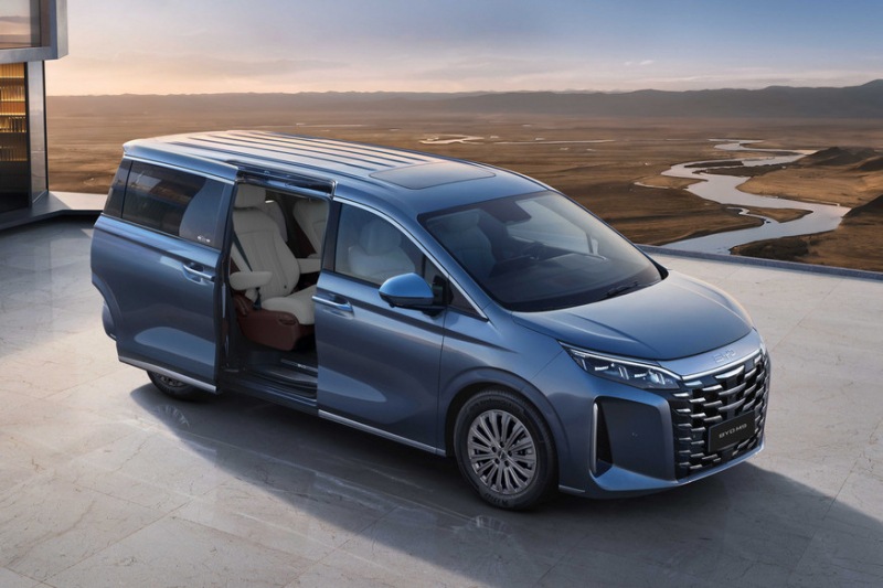 Представлена ​​экспортная версия небольшого грузовика BYD M9: пока не оснащена всеми функциями