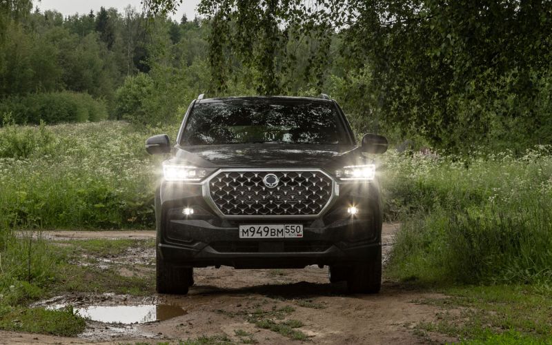 Десять лет после Rexton. Тест-драйв нового корейского внедорожника KGM