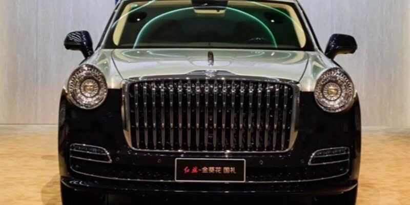Россиянин купил люксовый Hongqi за $1,5 млн. Что известно о машине