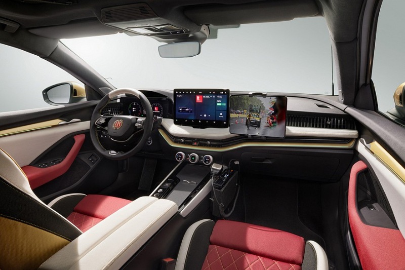 Skoda Superb превращается в пикап со сдвижной пассажирской дверью