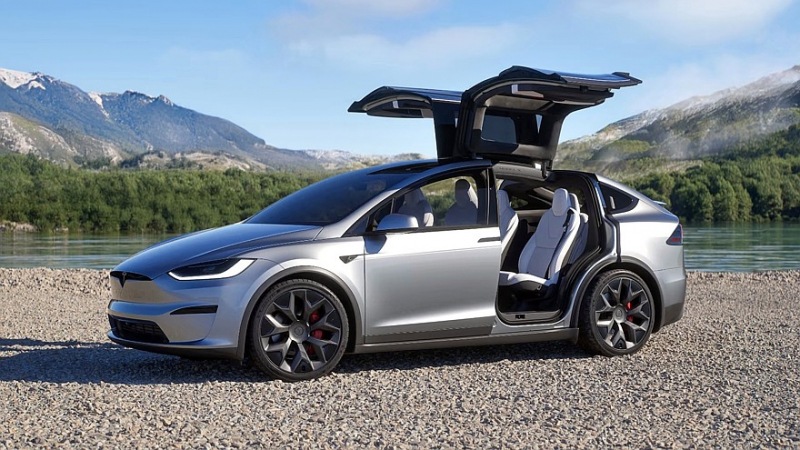 Tesla Model S и Model X: второй фейслифтинг и незначительные улучшения кузова и шасси