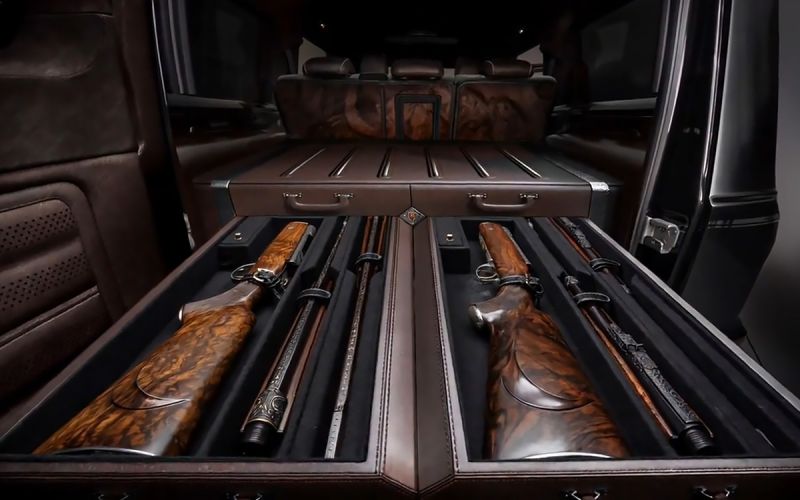 Тюнер демонстрирует уникальный Mercedes G-Class с гравировкой и графикой в ​​виде винтовки