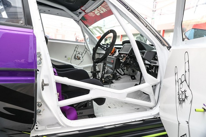 Оригинальные тормоза Nissan, не стоковые: Toyota Cresta GX71, модифицированная для RDS GP